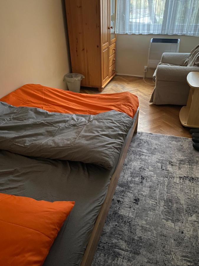 Oeguenc'S Apartment Szeged Ngoại thất bức ảnh